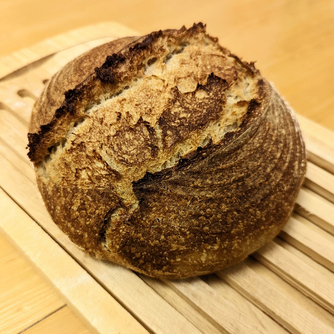 Sauerteig Brot – Weizenweissmehl, Dinkelmehl und Roggenvollkorn