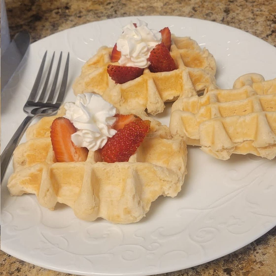 Vegan Waffles (Fluffy and Crispy)