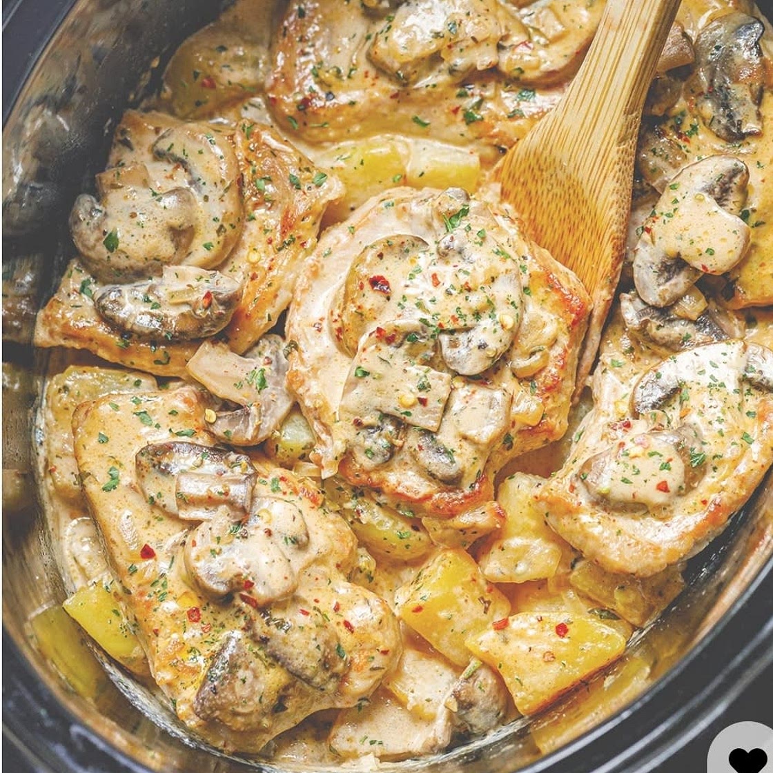 Crockpot Creamy Garlic Pork Chops with Mushrooms and Potatoes