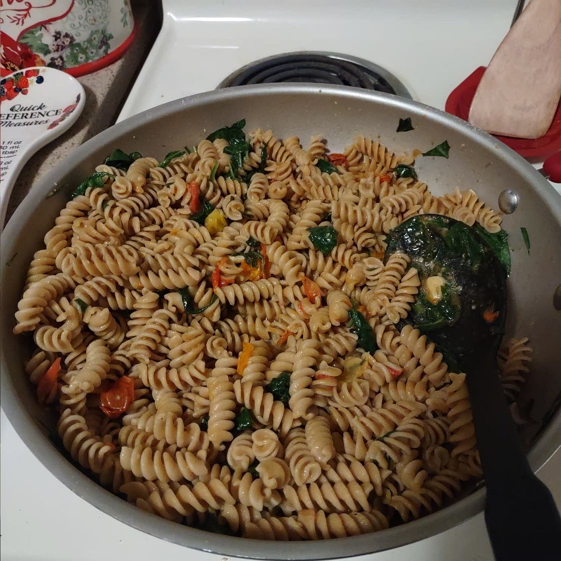 Easy Tomato and Spinach Pasta