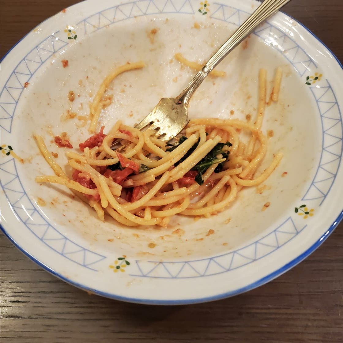 One-Pot Spaghetti With Cherry Tomatoes and Kale