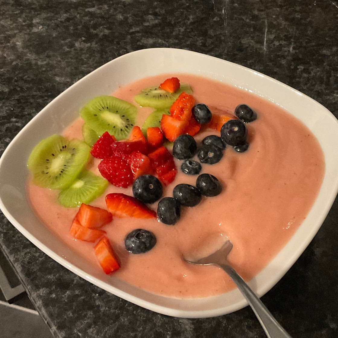 Strawberry and Banana Smoothie Bowl