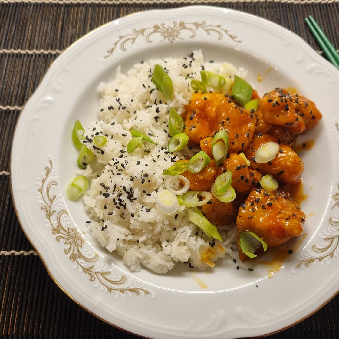 Koreanisch frittiertes Hähnchen