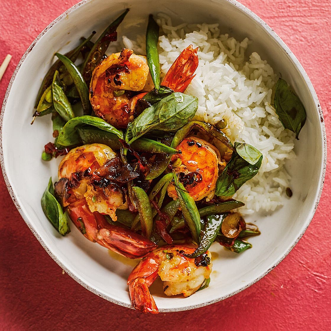 Stir-fried prawns with sugar-snap peas, basil, chilli and lime recipe