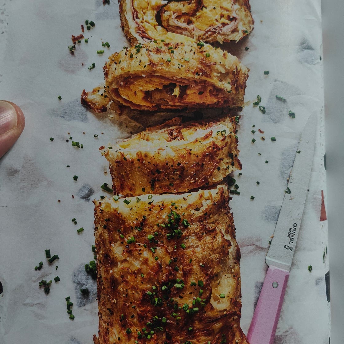 Breakfast hash brown roll