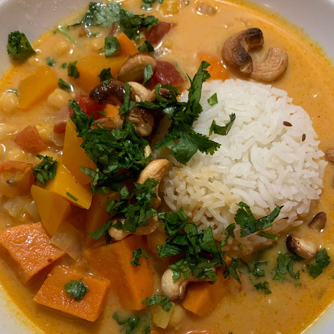 30 Minute Chickpea and Tomato Coconut Curry Soup {vegan + gluten free}