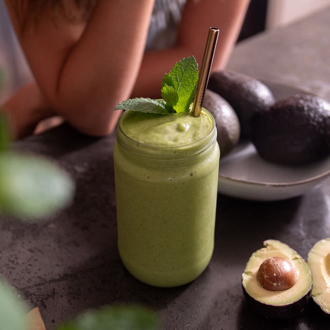 CREAMY AVOCADO SMOOTHIE