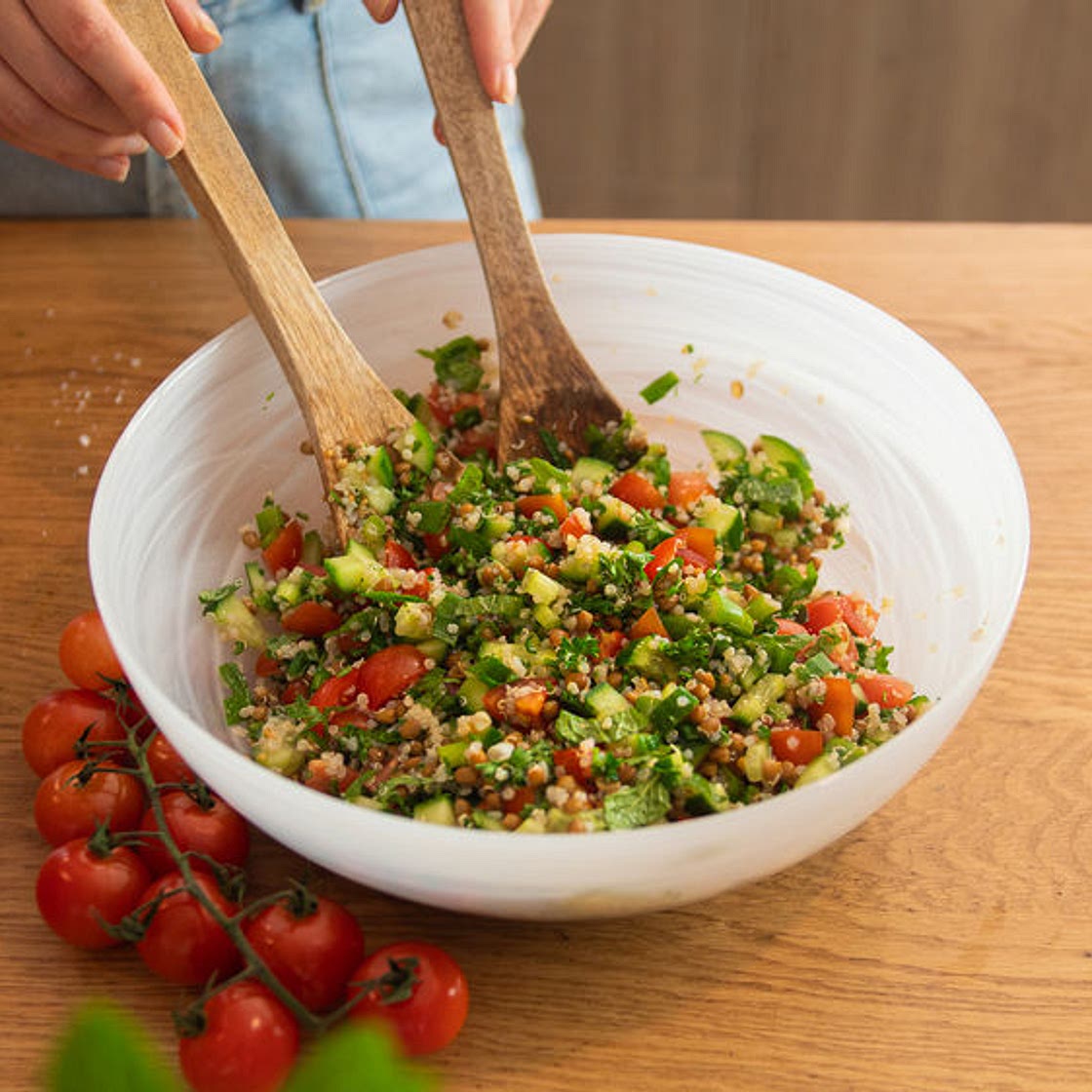 QUINOA TABBOULEH SALAD