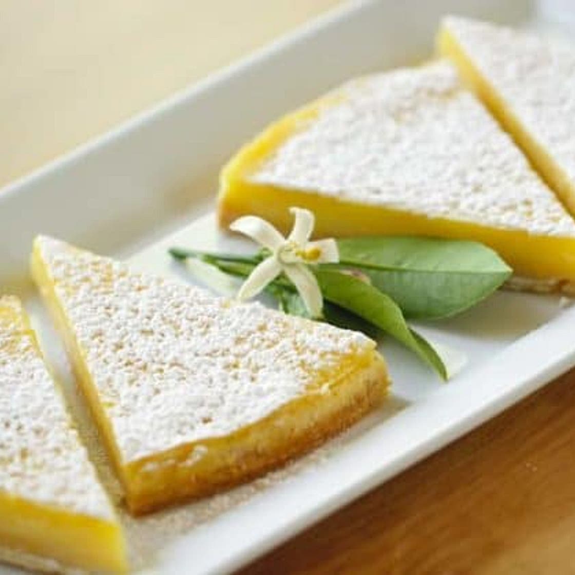 Beth's Lemon Bar Pie