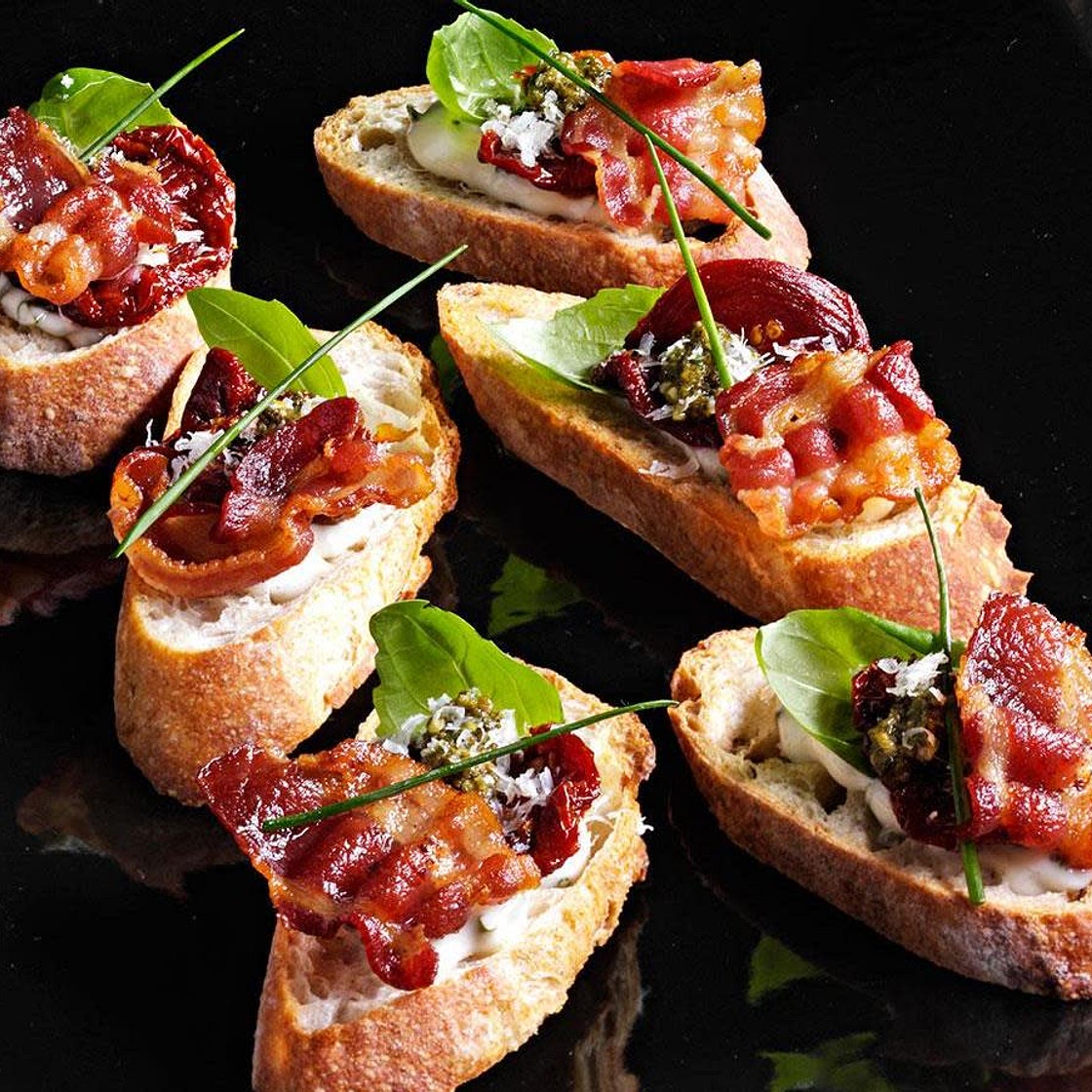 BLT Crostini