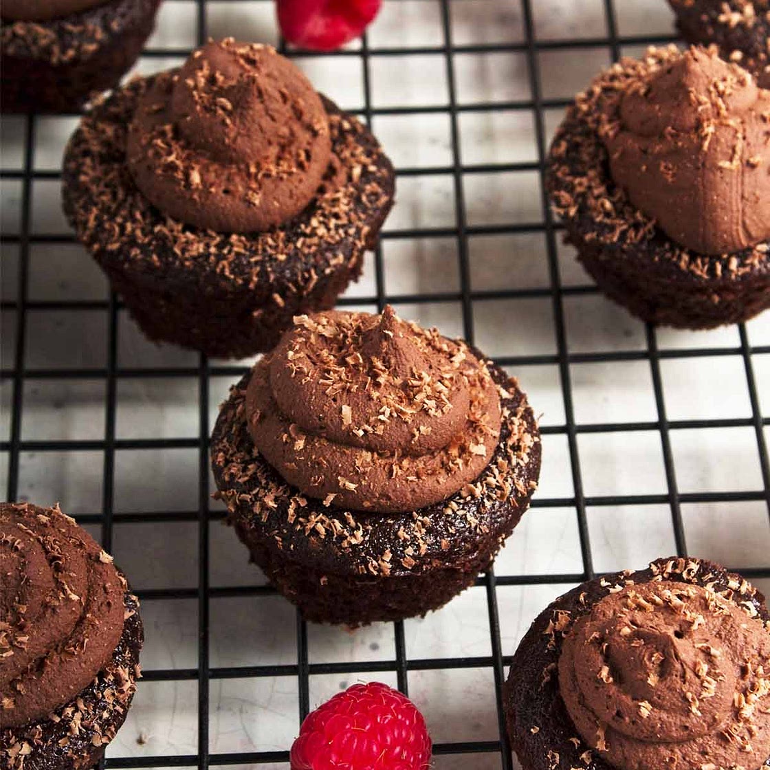 Valentine's Cupcakes (V, DF, EF)