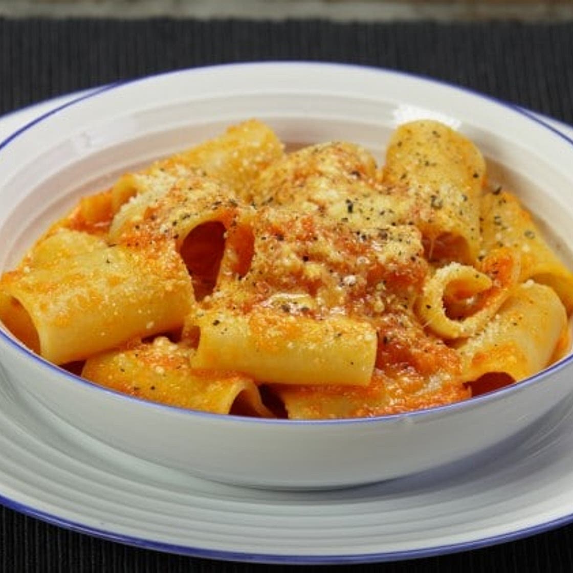 Paccheri alla napoletana