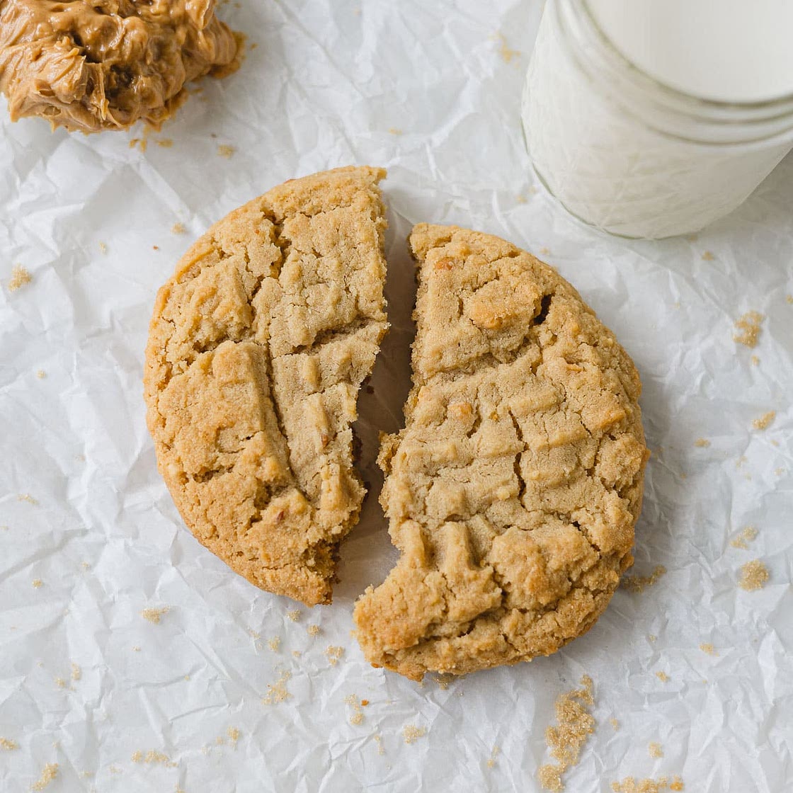 Crumbl 🙀 Classic Peanut Butter Cookies
