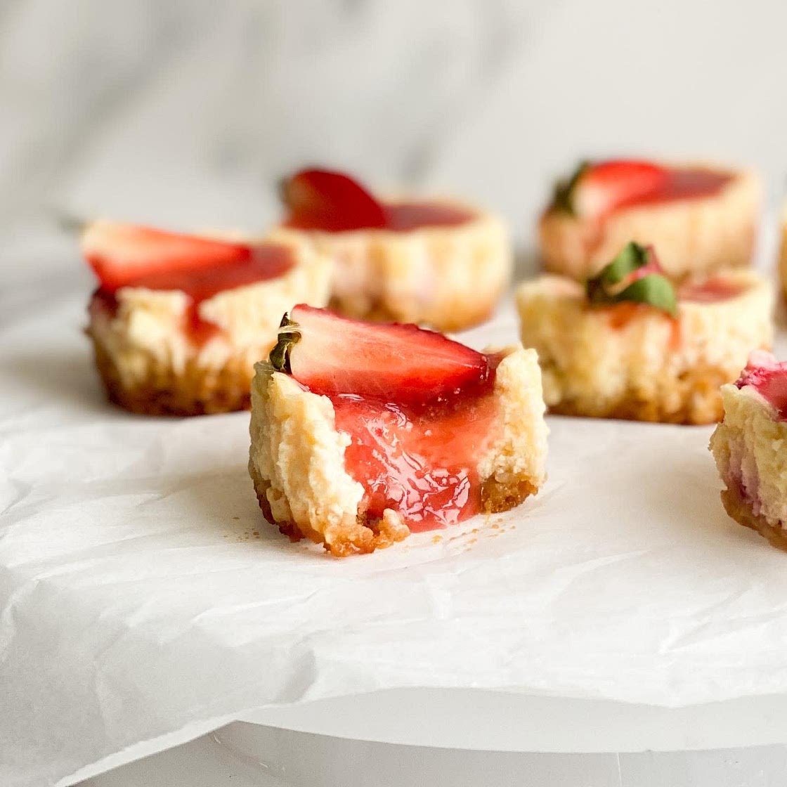 50 calorie mini strawberry cheesecakes