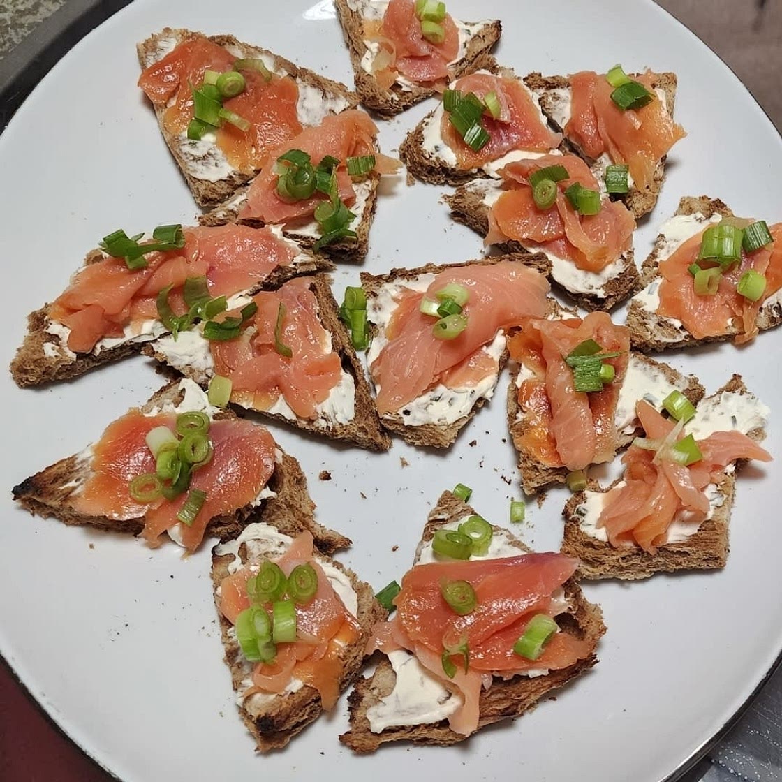 Smoked Salmon Appetizers