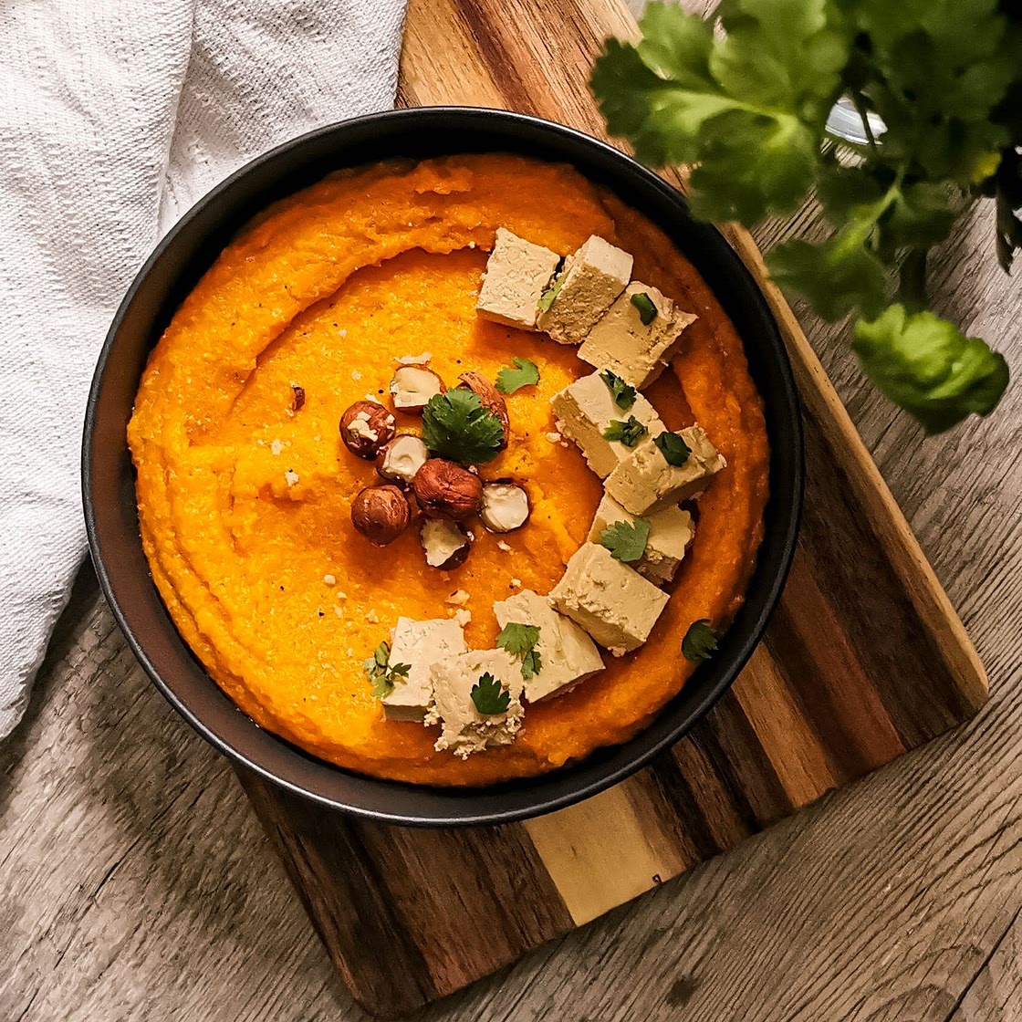 Polenta crémeuse aux épices & tofu à la japonaise 