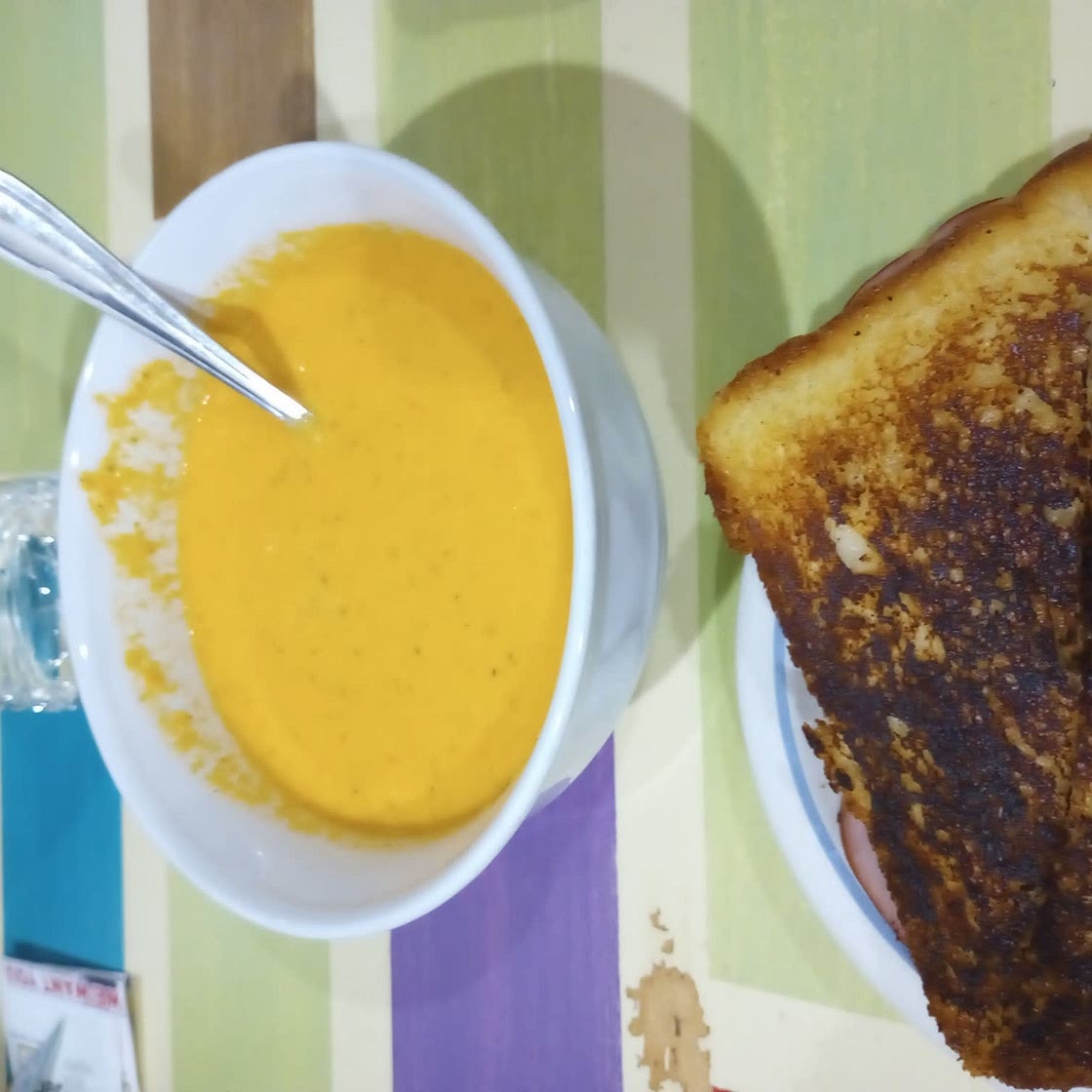 I am not a big fan of soups, but this…🤤🤤🤤#soup #boursin #food #learnontiktok #JDVaporMaxShuffle