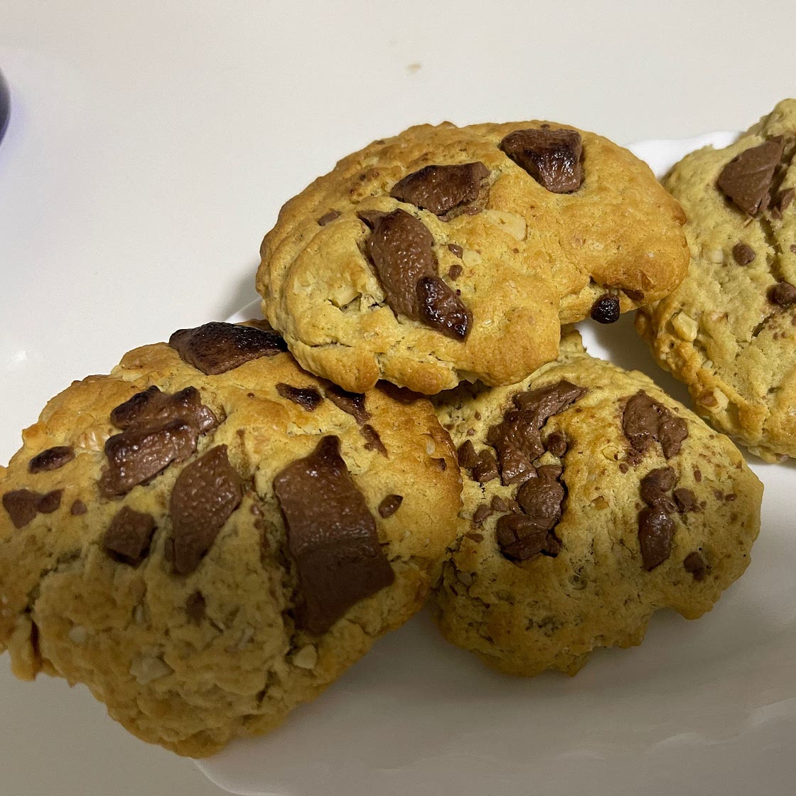 Air Fryer Chocolate Chip Cookies