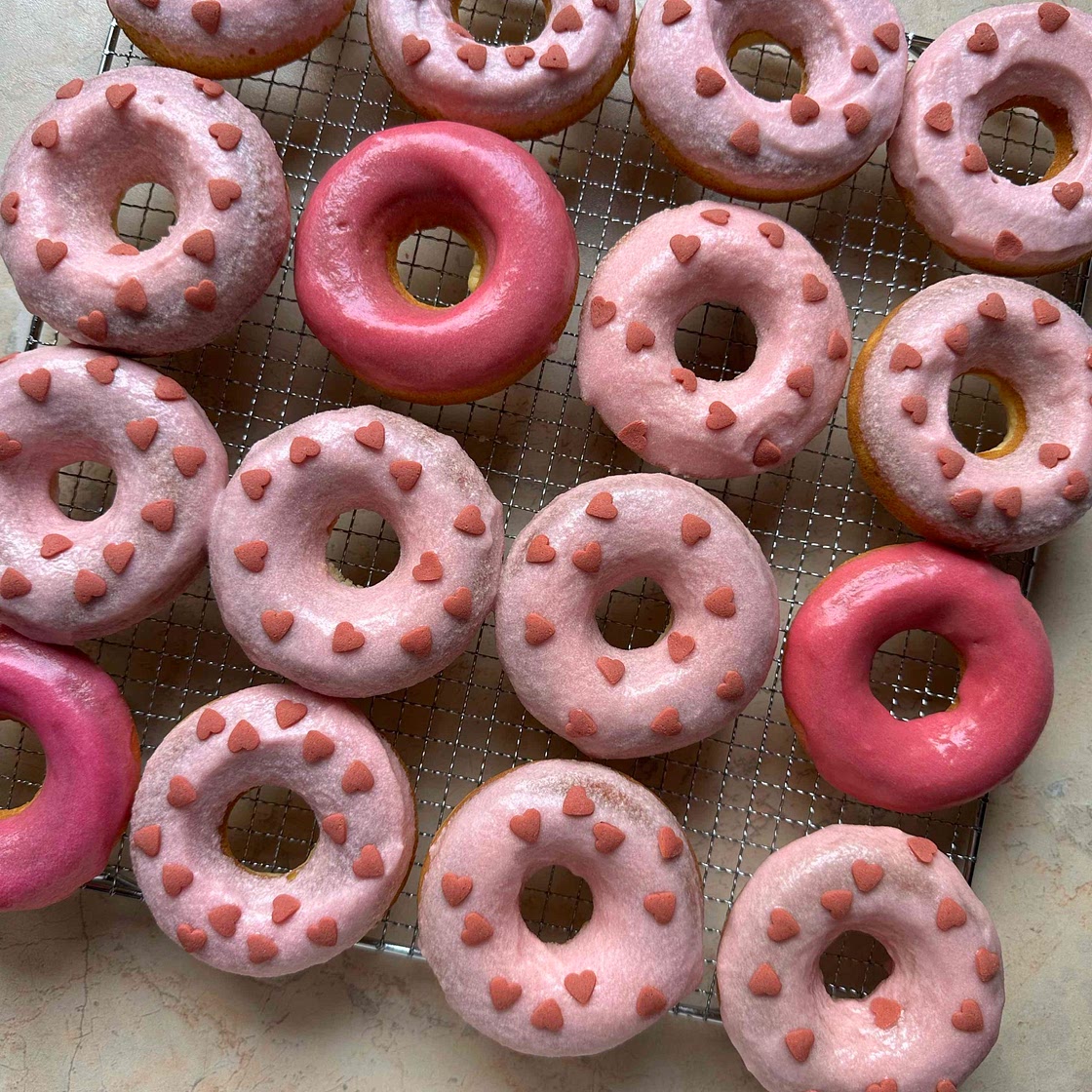 Valentine’s Day donuts 💖