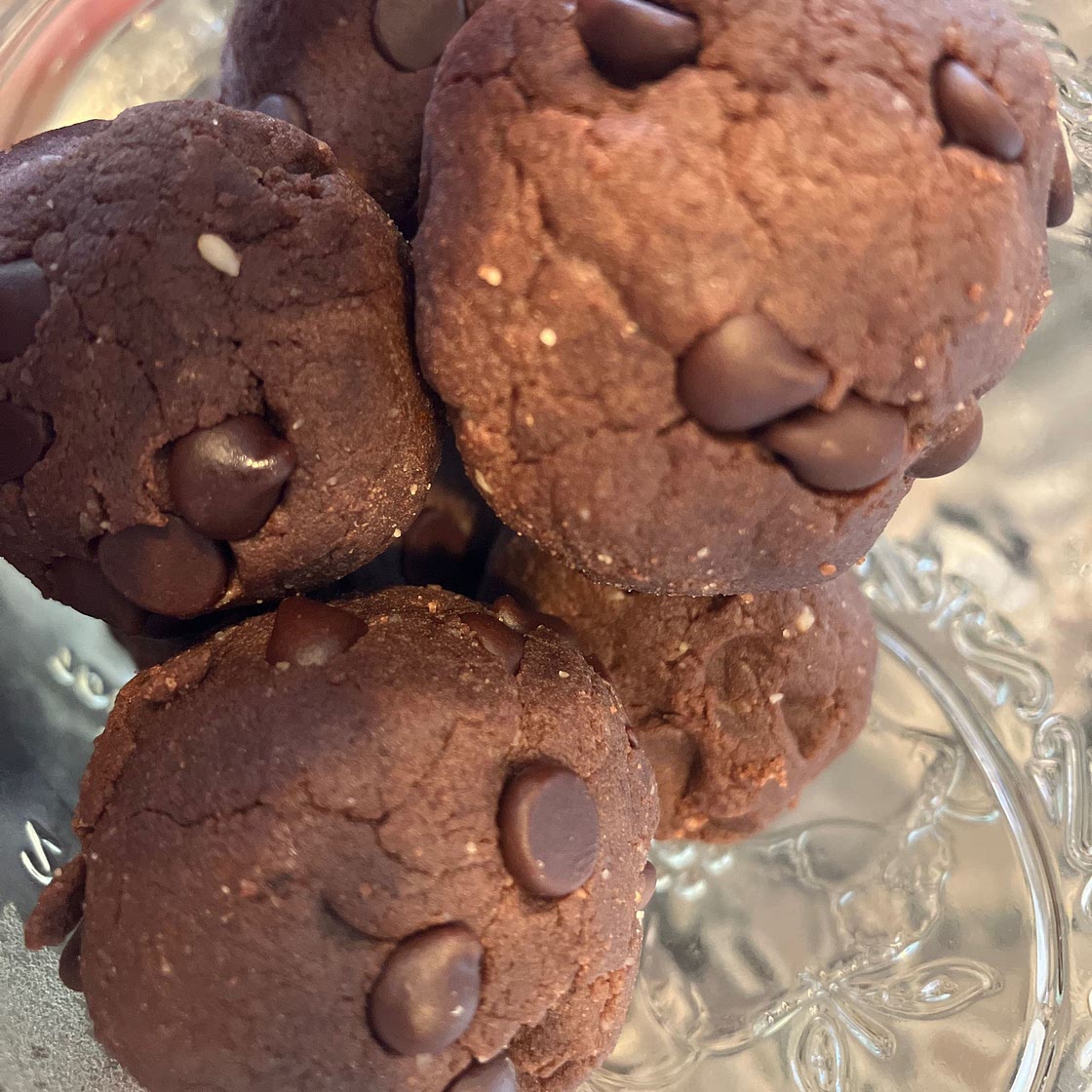 No-Bake Brownie Protein Bites