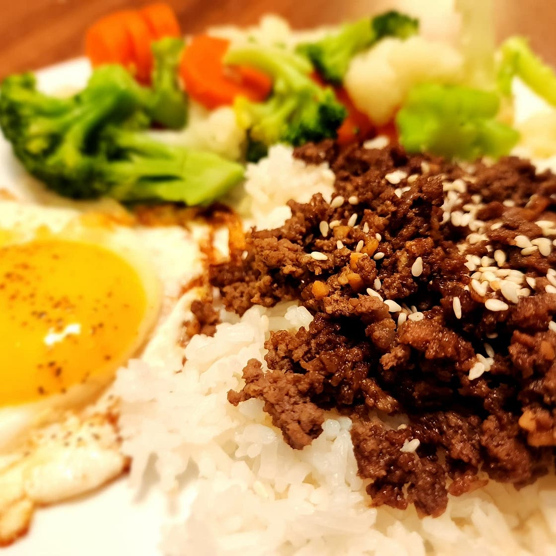 Healthy Korean Ground Beef with Vegetables