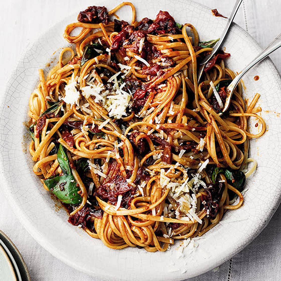 Fettuccine with spiced cherry tomato sauce (Ottolenghi)
