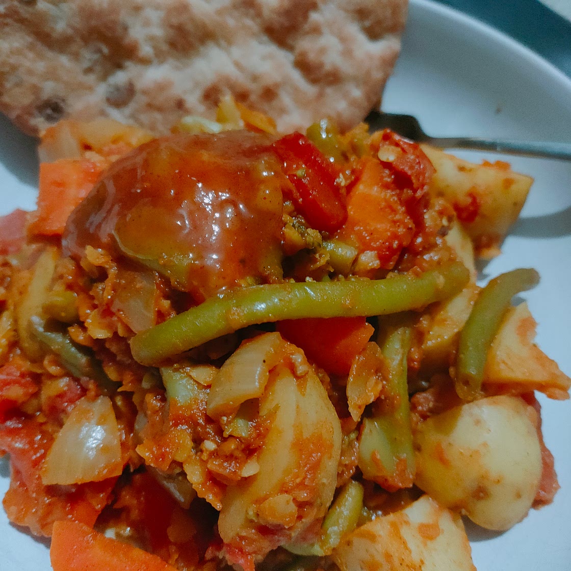 Red lentil and veg curry