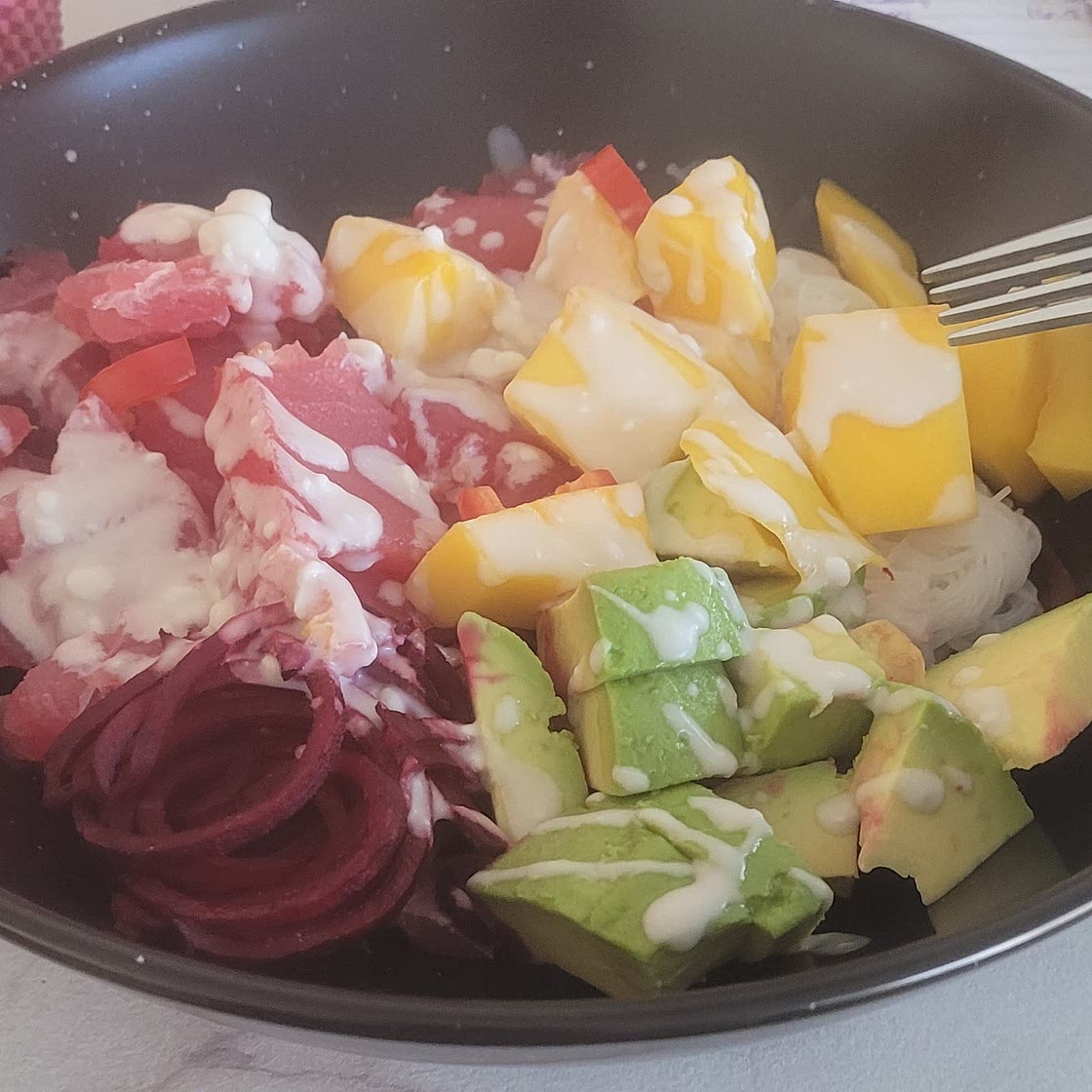 Ahi tuna & coconut bowl