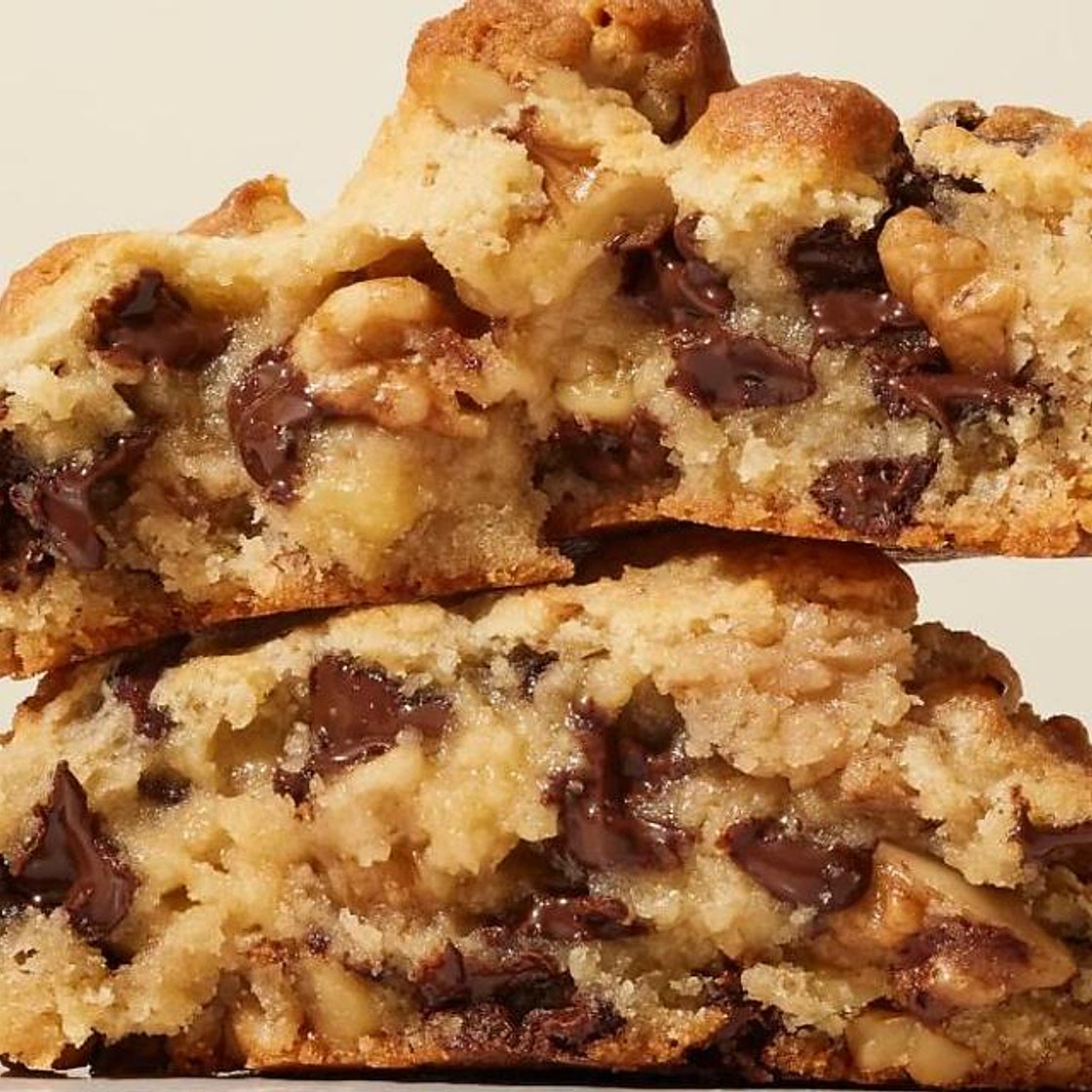 Levain Bakery Walnut Chocolate Chip Cookies Copycat Recipe: OMG These Cookies Are Good