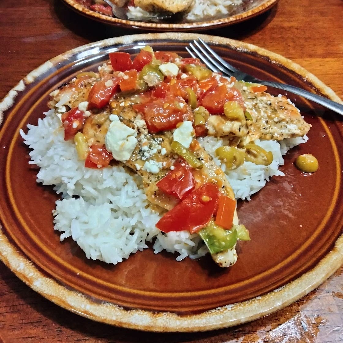 One-Skillet Mediterranean Chicken Recipe with Tomatoes and Green Olives