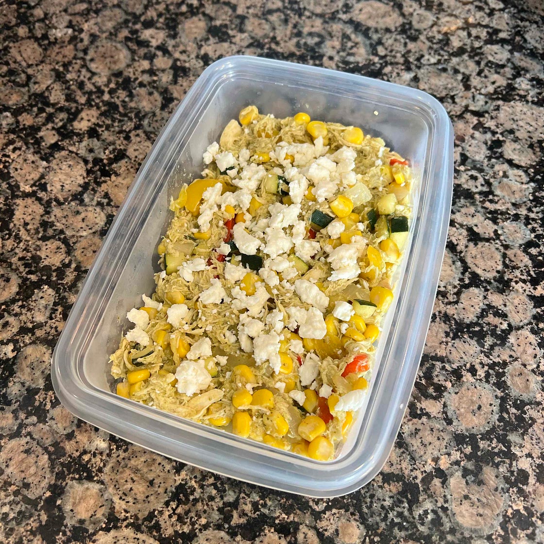 POLLO DESMENUZADO EN SALSA VERDE