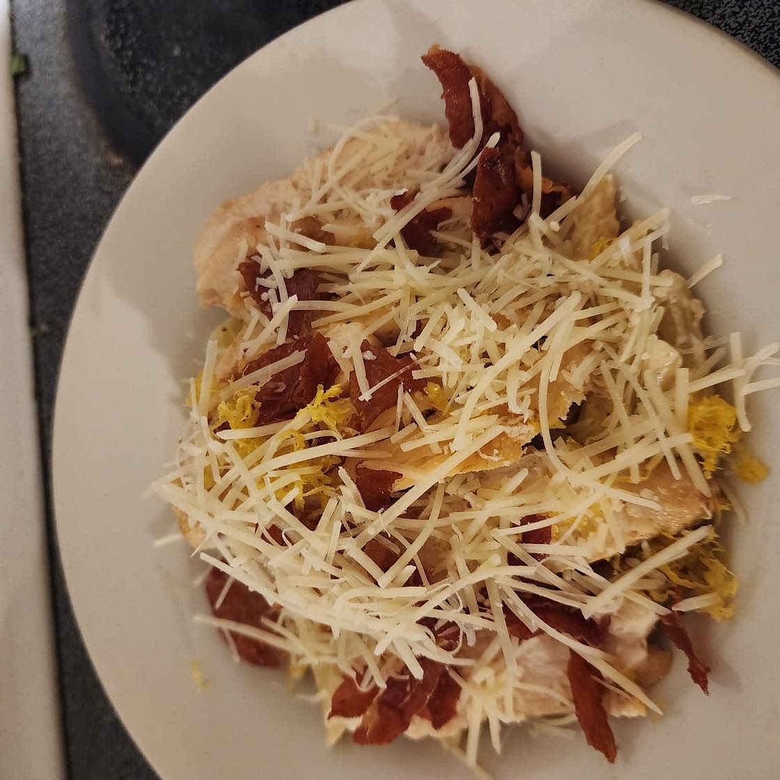 Palermo Prosciutto & Chicken Penne with Peas & Parm