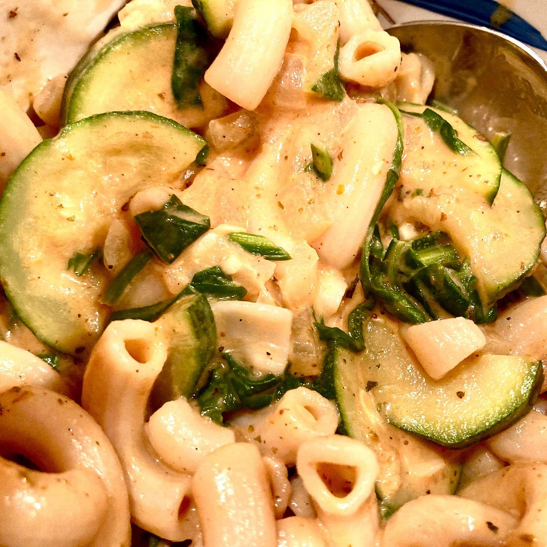 Creamy Chili Zucchini and Spinach Pasta