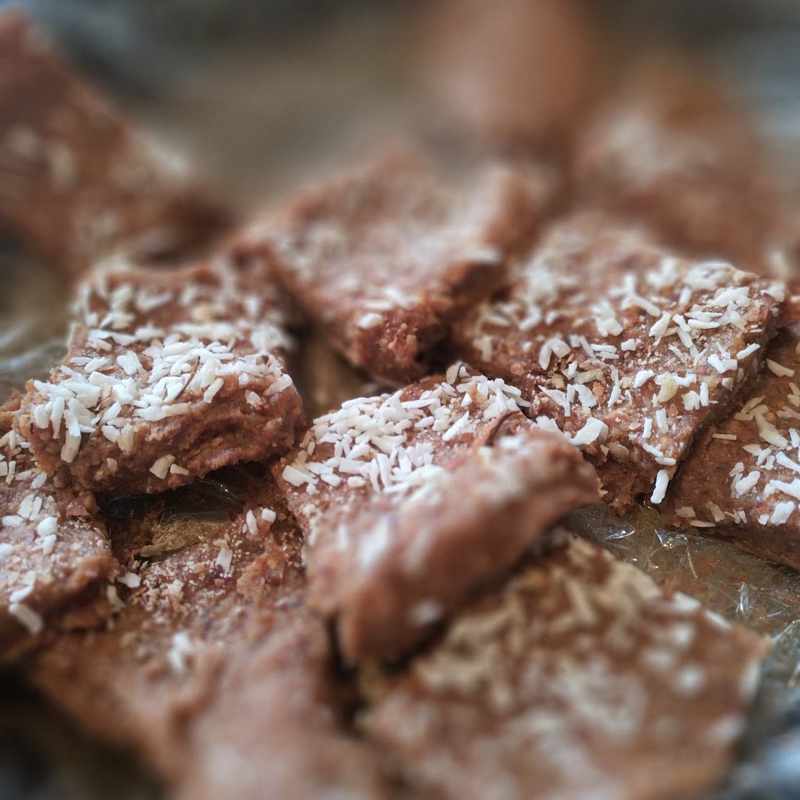 Date caramels