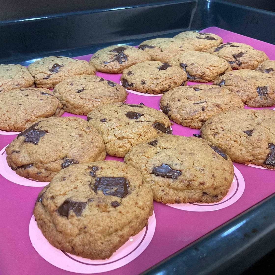 Katarina's Chocolate Chip Cookies - MAKE THESE!