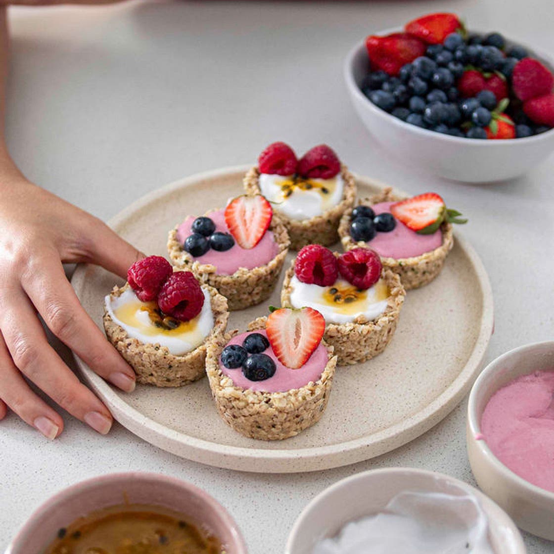 NO-BAKE, EASY OAT YOGURT CUPS
