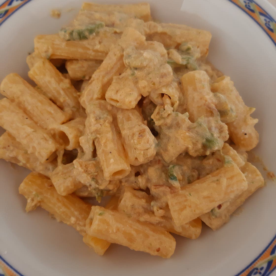Pasta cremosa alle zucchine