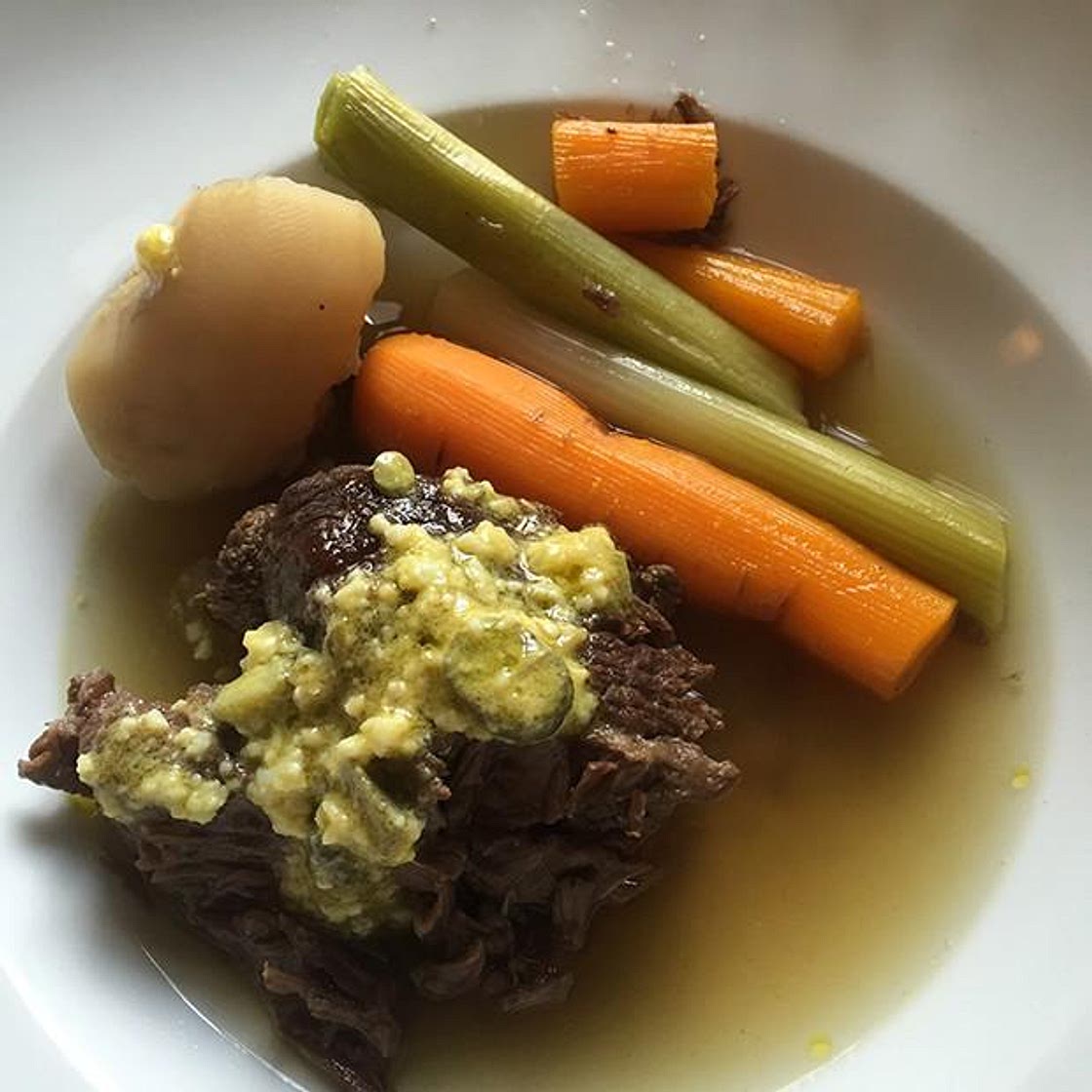 Pot-au-feu de joues de bœuf de Marc Levy | Julie Andrieu