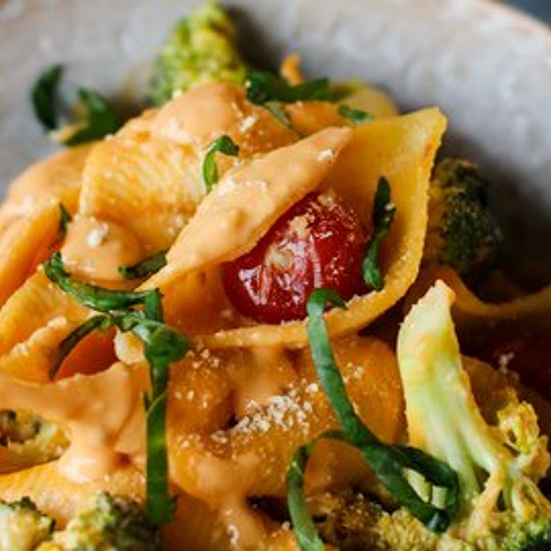Creamy Hummus Pasta Bake