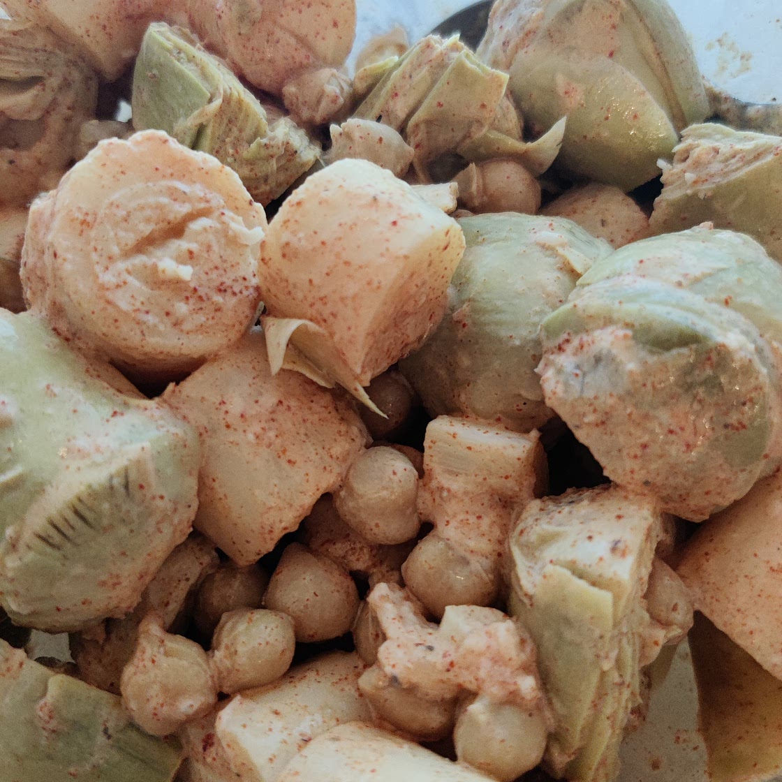 Chickpea, artichoke heart and heart of palm salad