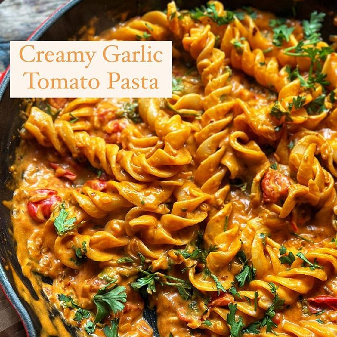 Creamy Garlic Tomato Pasta
