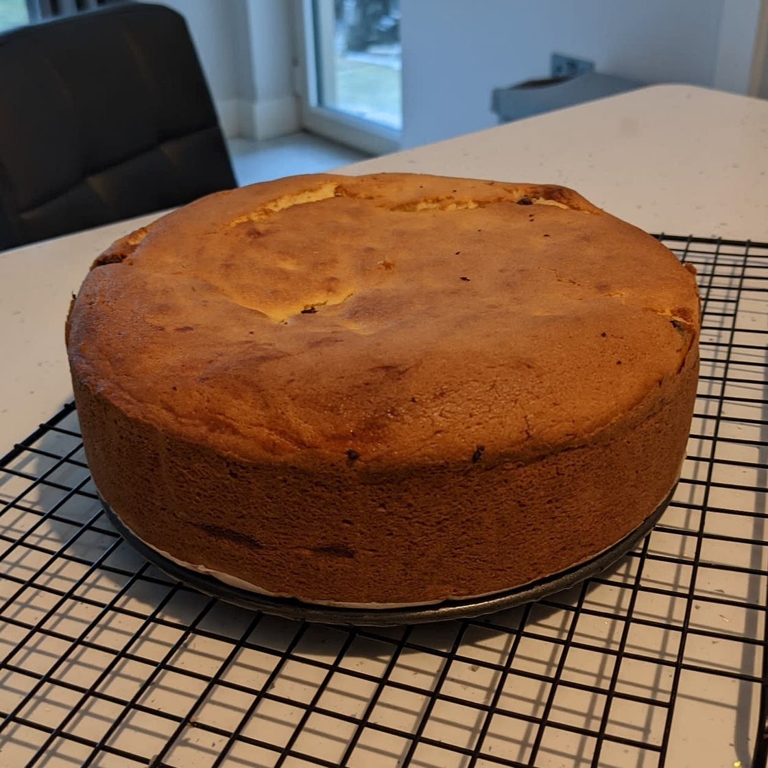 RICOTTA, ORANGE AND CHOCOLATE CAKE