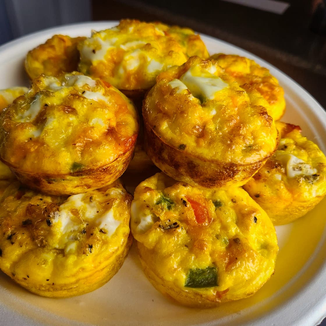 Delicious and Easy Breakfast Egg Muffins