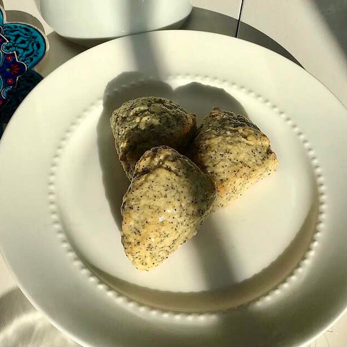 Soft and Flakey Lemon Poppyseed Scones