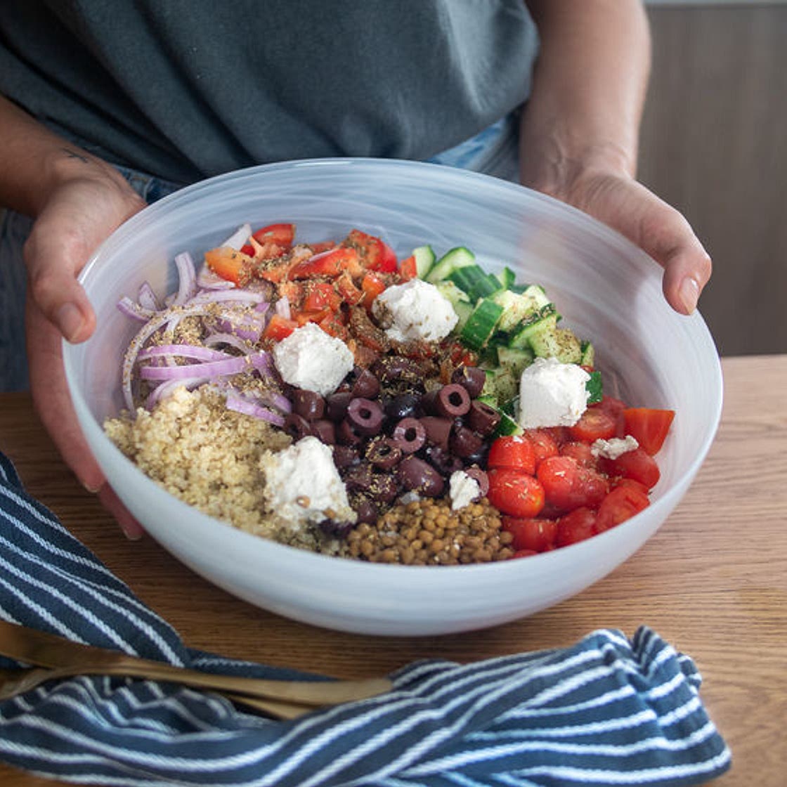 BALANCED GREEK SALAD