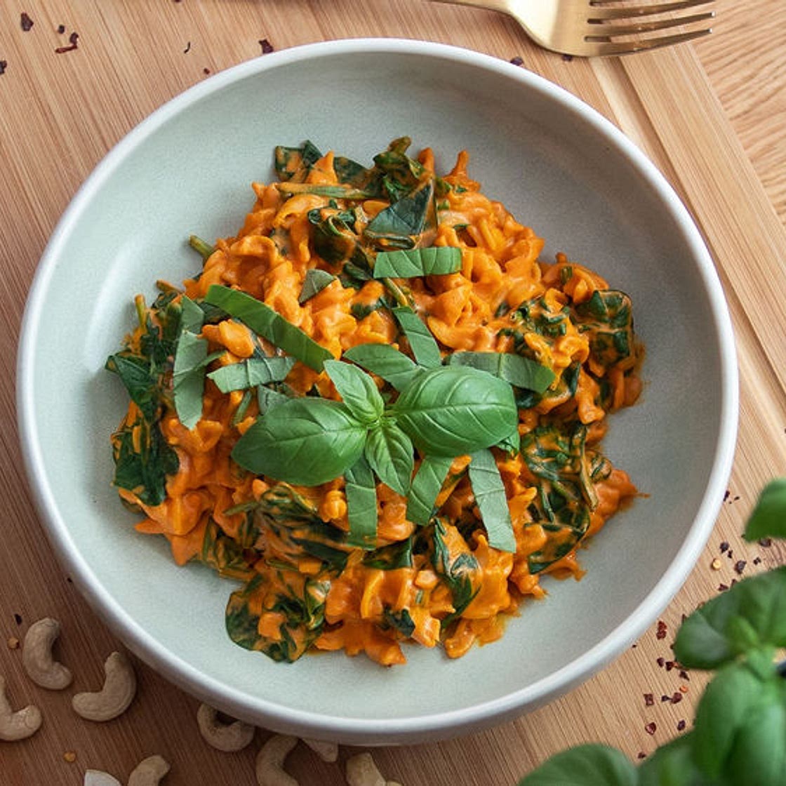 CREAMY CAPSICUM PASTA