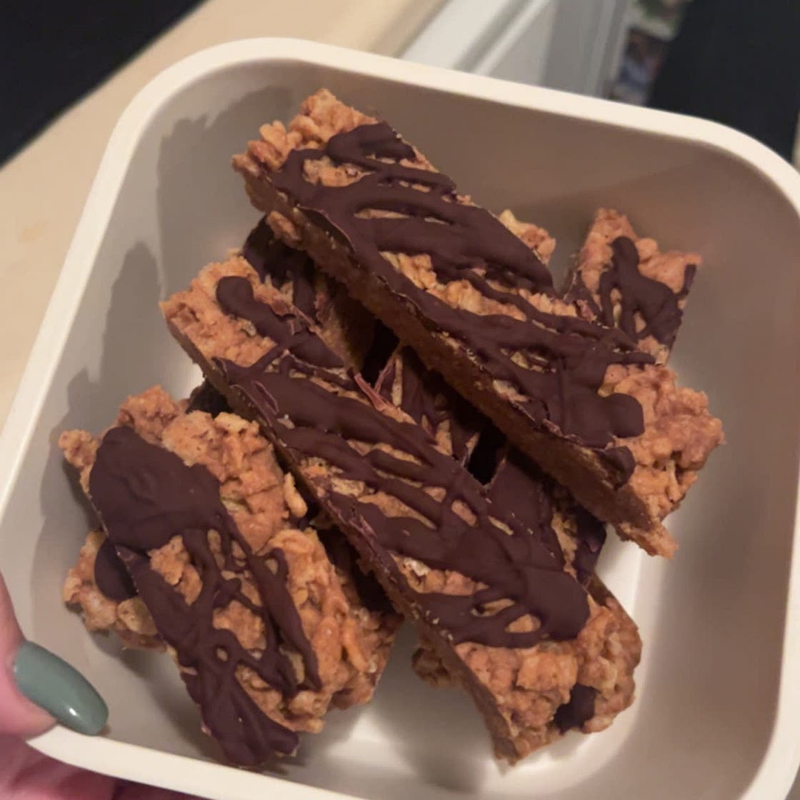 Easy Homemade Protein Peanut Butter Crunch Bars