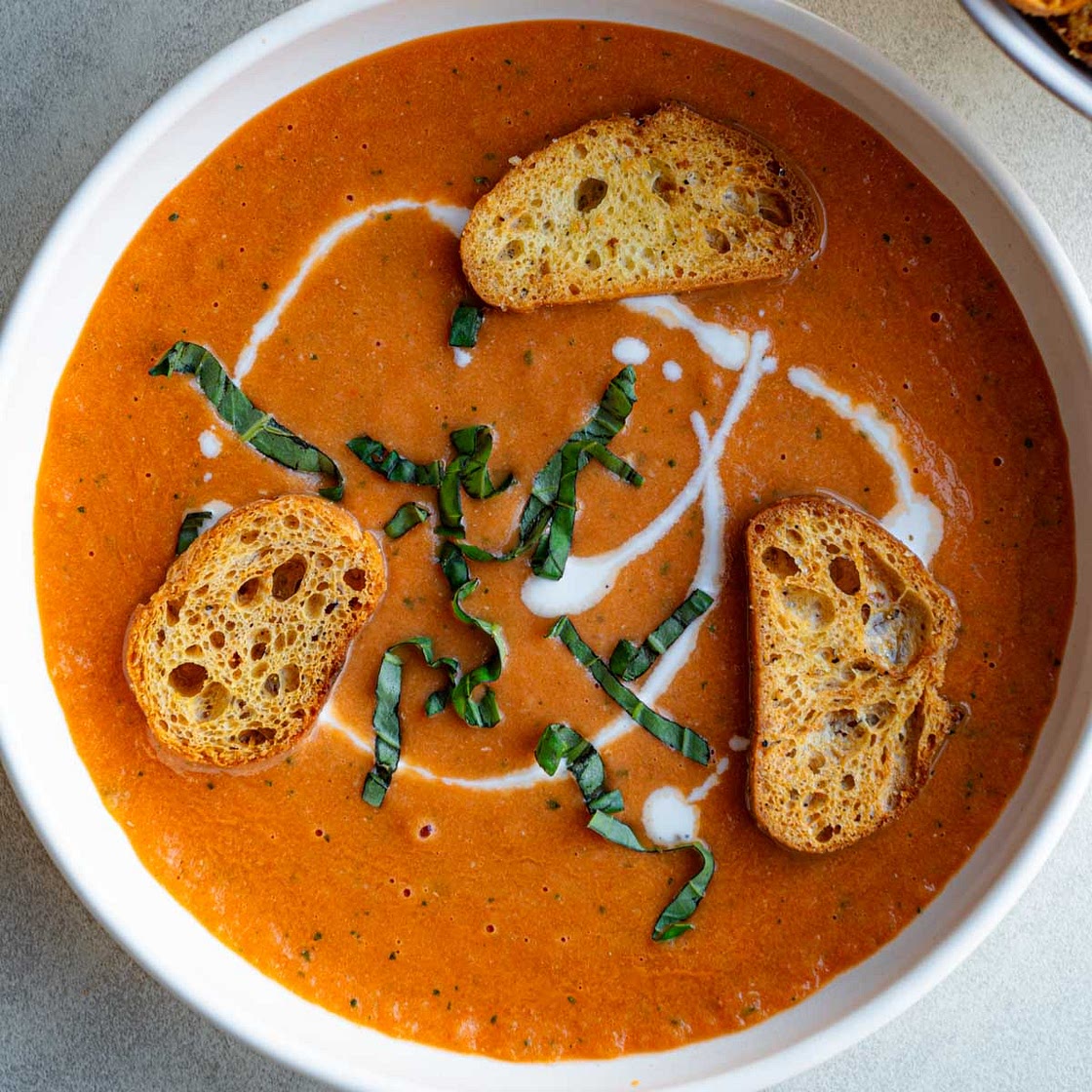 Easy Vegan Tomato Basil Soup