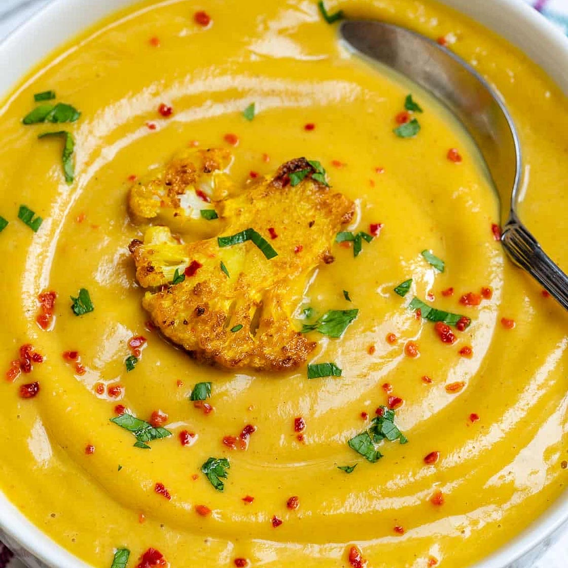Creamy Cauliflower and Leek Soup