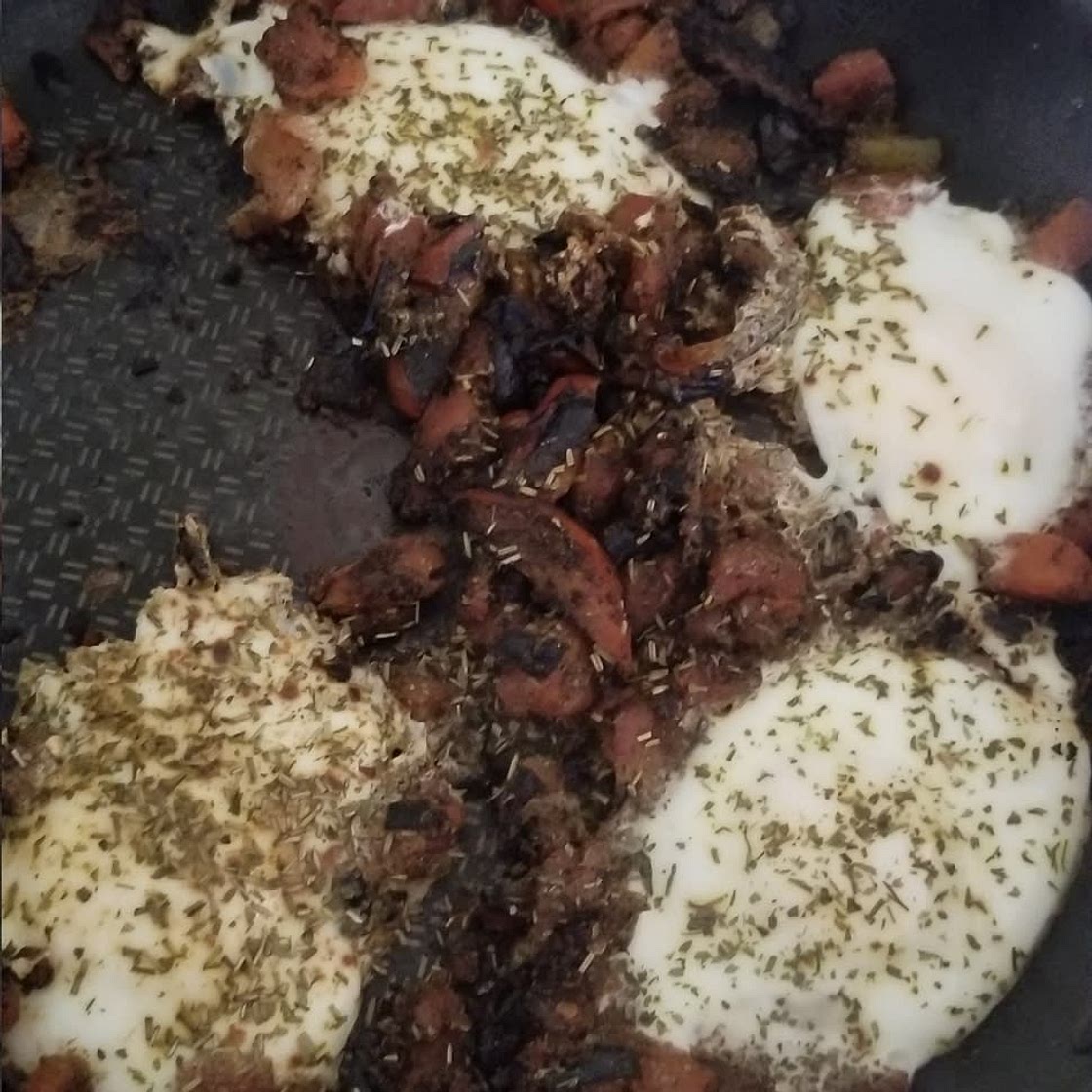 Shakshuka (North African–Style Poached Eggs in Spicy Tomato Sauce) Recipe